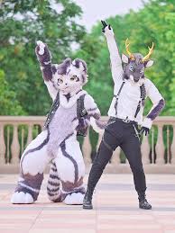 Shake your tails: the history, excitement and impact of the Furry Dance Scene from 2008-now
