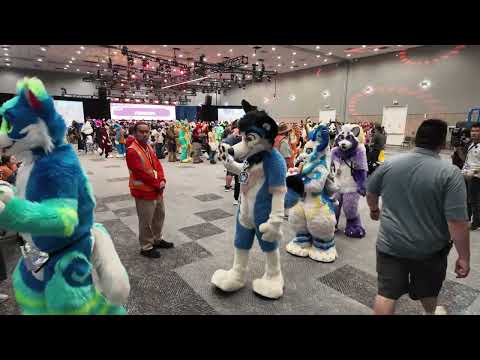 Another Furry Con 2025 – Fursuit Parade! 900+ fursuiters!